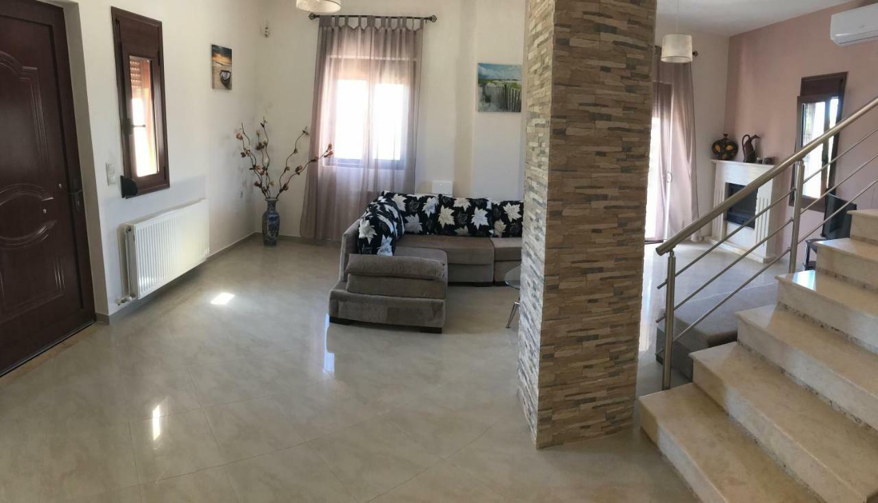 M&M Villa Kathiana Exterior photo